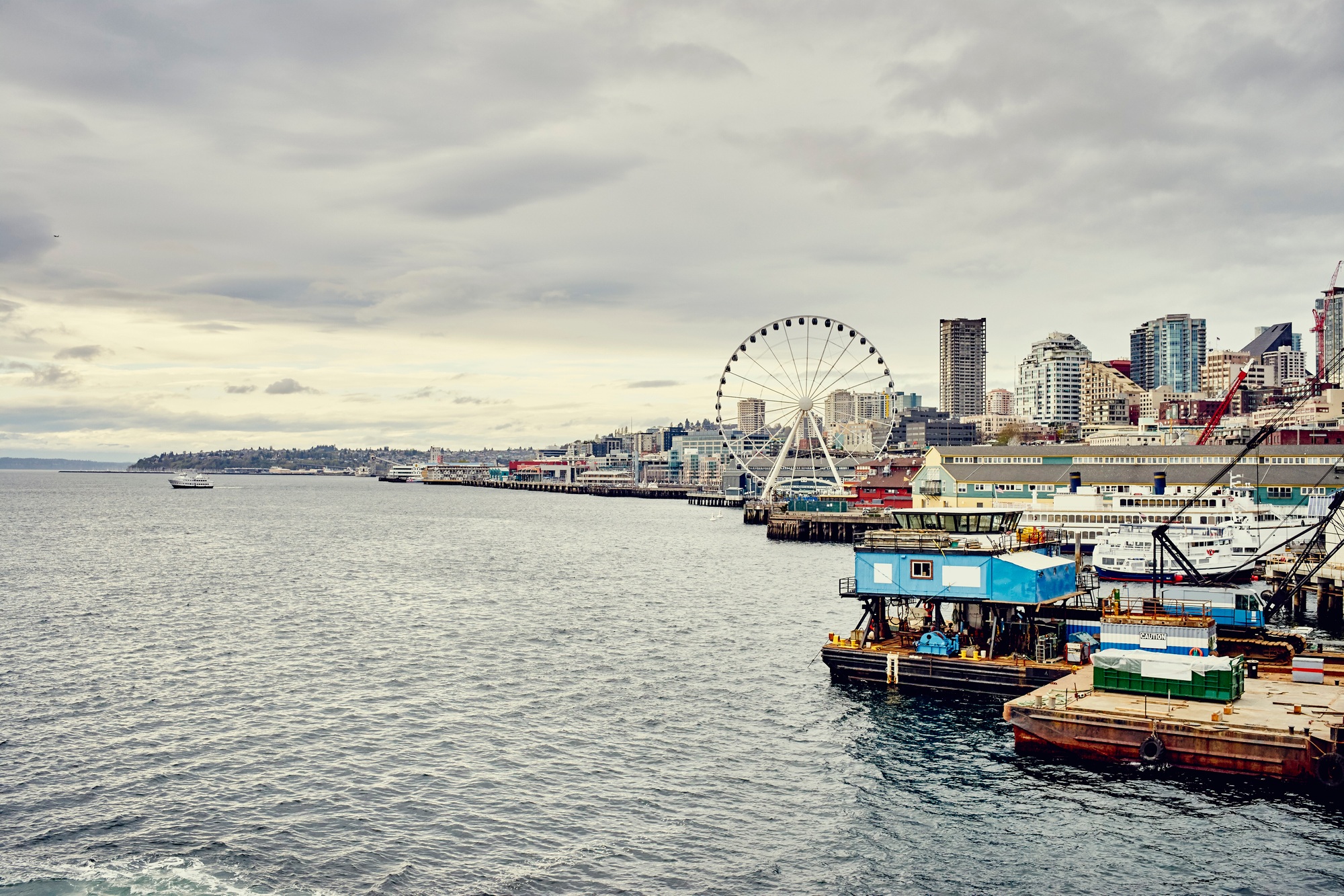 View of waterfront and Seattle great wheel, Seattle, Washington State, USA