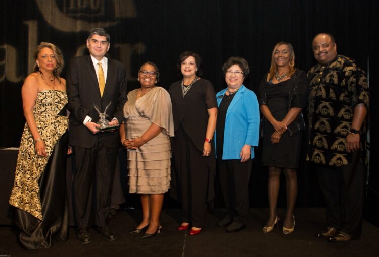 imgi_18_53-2-2-750×510